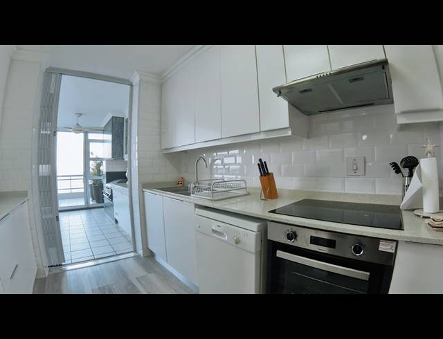 3 BEDROOM PENTHOUSE FOR SALE IN UVONGO